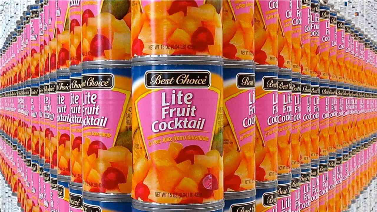 Canned fruit cocktail