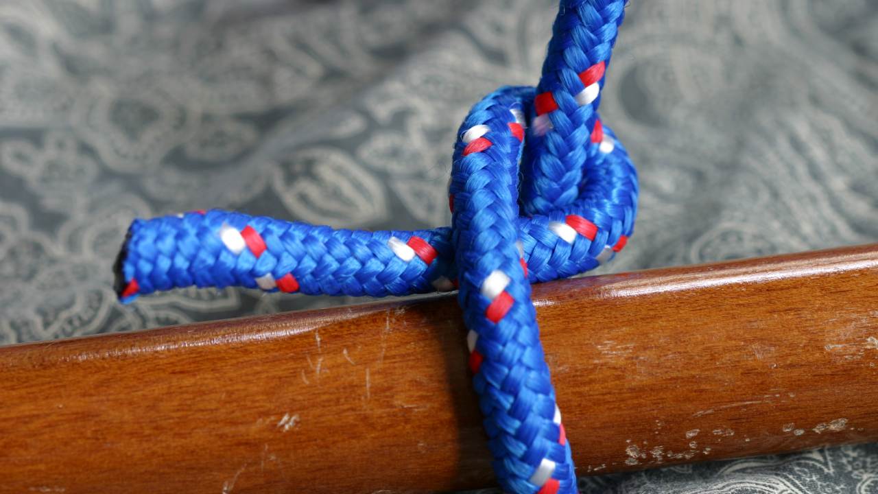 Half Hitch