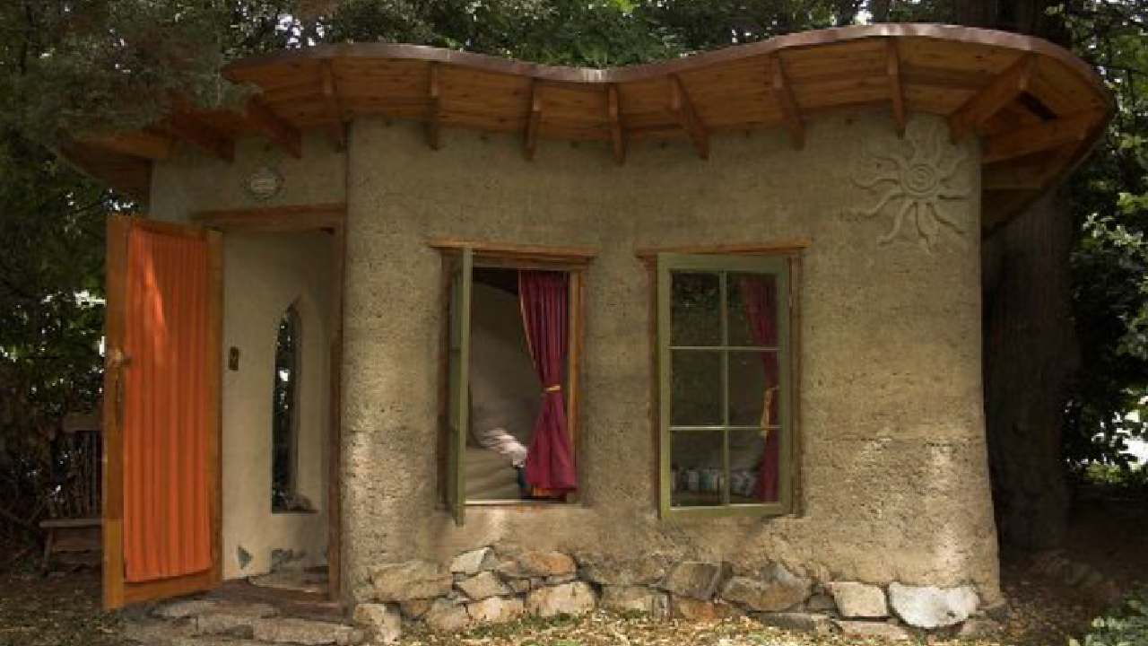 14 Off-Grid Home Ideas People Can Consider - [Mom Prepared]